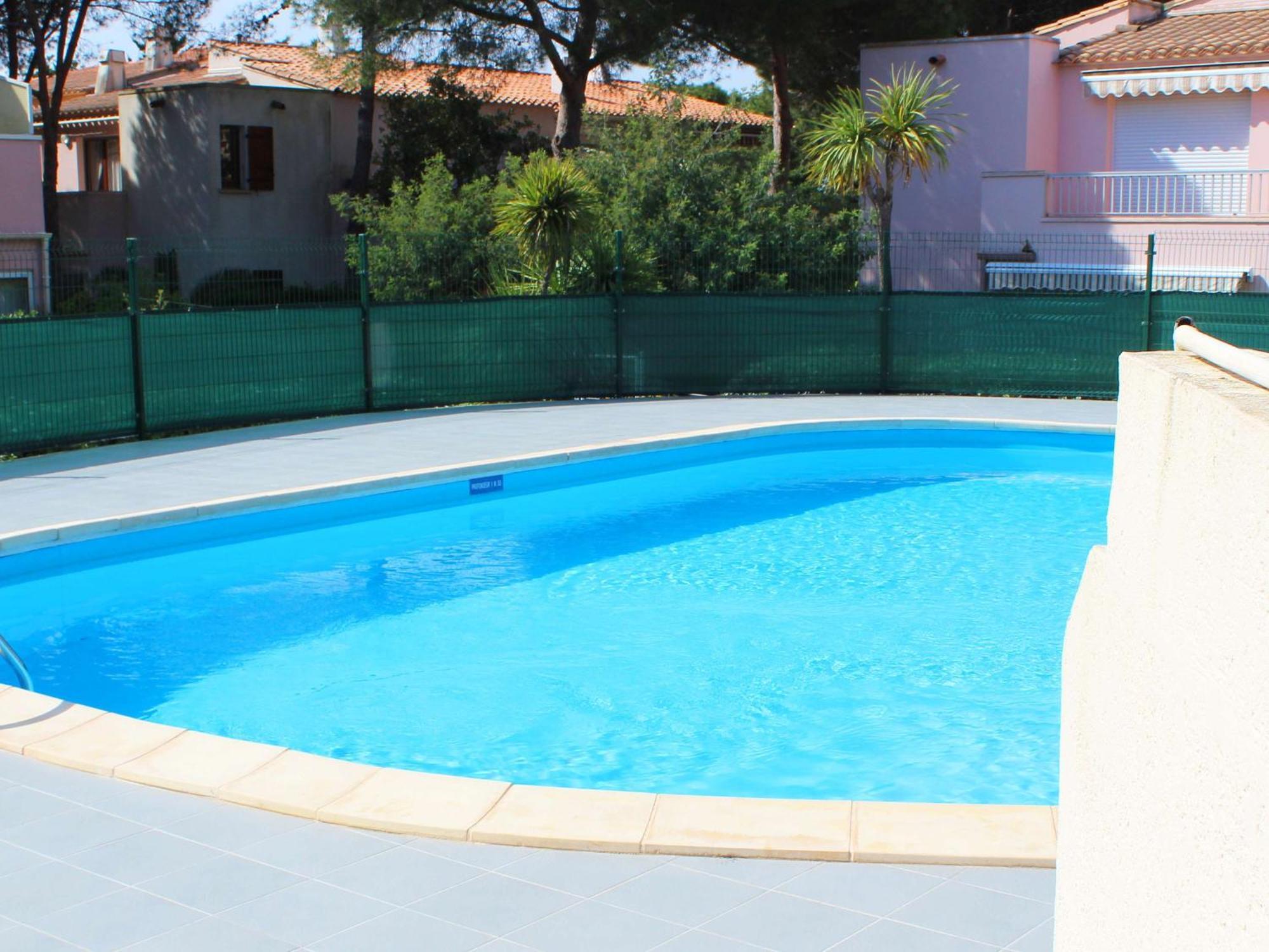 Appartement T2 Climatise Avec Mezzanine, Piscine Et Parking, Proche Plage - Agde - Fr-1-607-119 ภายนอก รูปภาพ